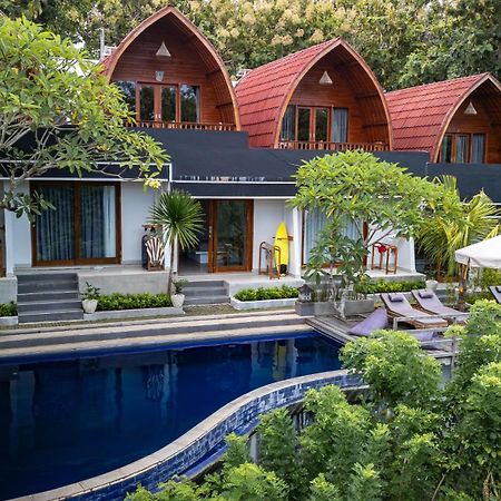Bagus Ink Surf Camp Hostel Uluwatu  Exterior photo
