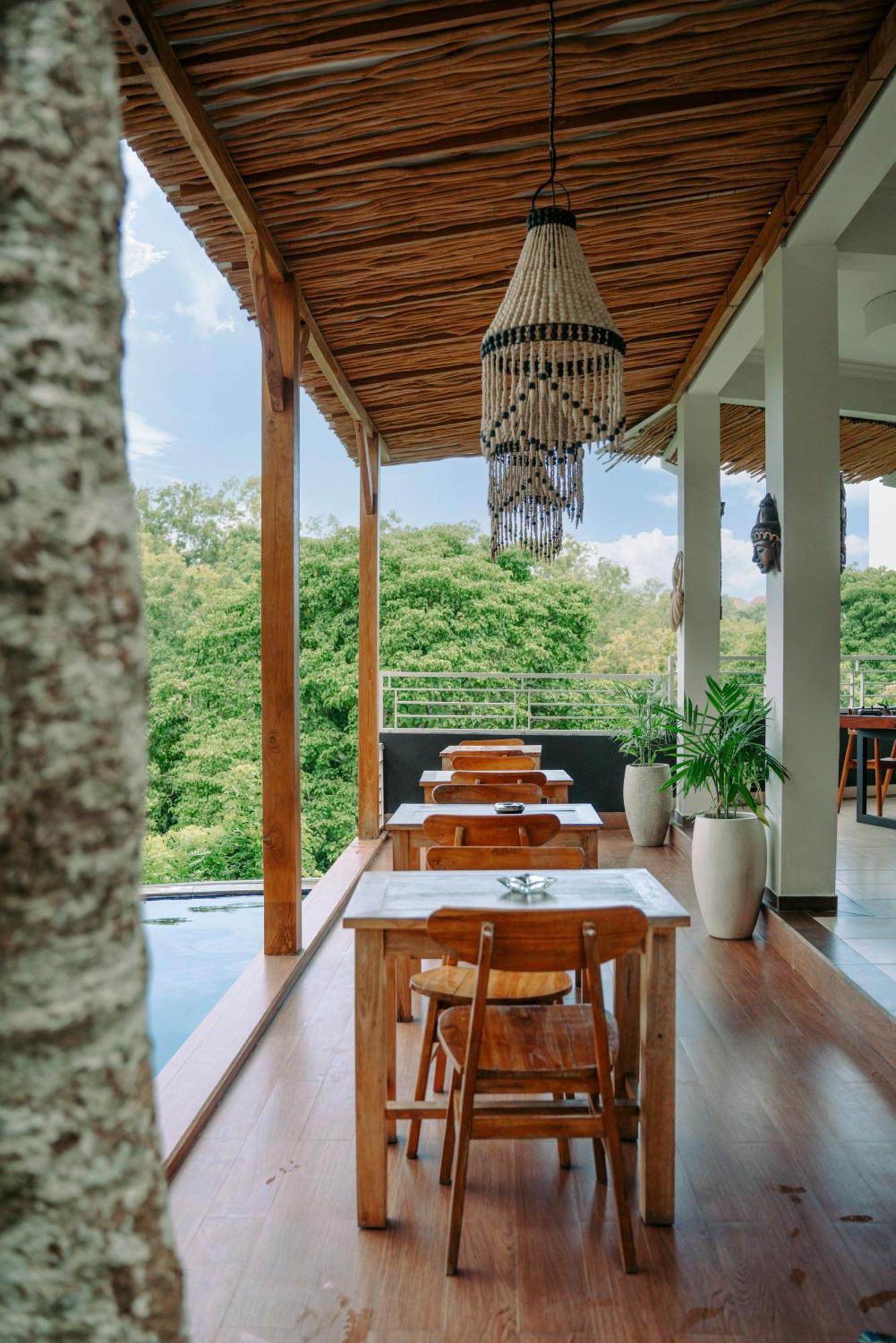 Bagus Ink Surf Camp Hostel Uluwatu  Exterior photo