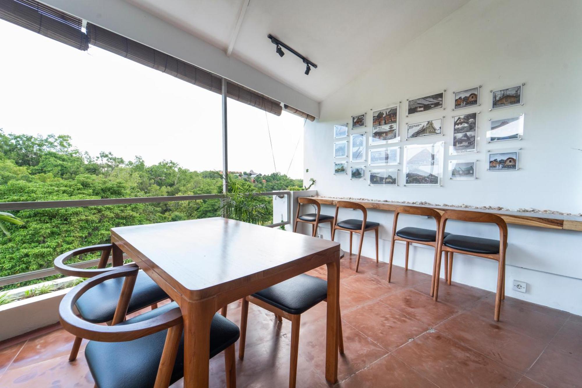 Bagus Ink Surf Camp Hostel Uluwatu  Exterior photo
