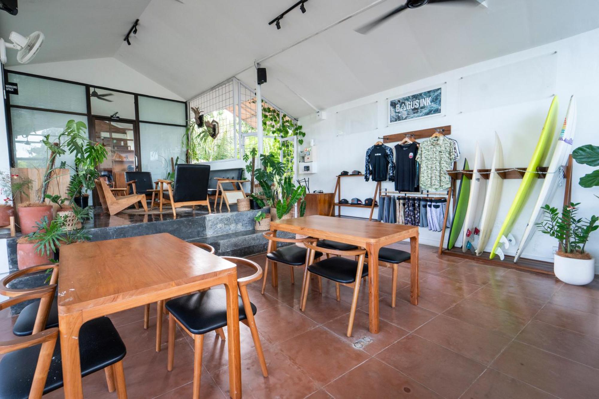 Bagus Ink Surf Camp Hostel Uluwatu  Exterior photo