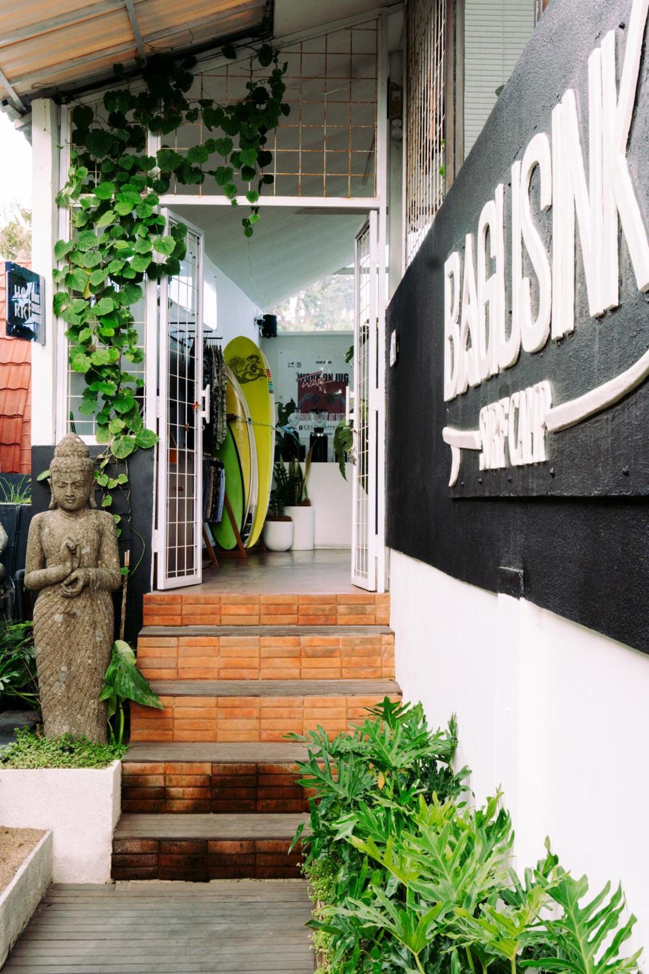 Bagus Ink Surf Camp Hostel Uluwatu  Exterior photo