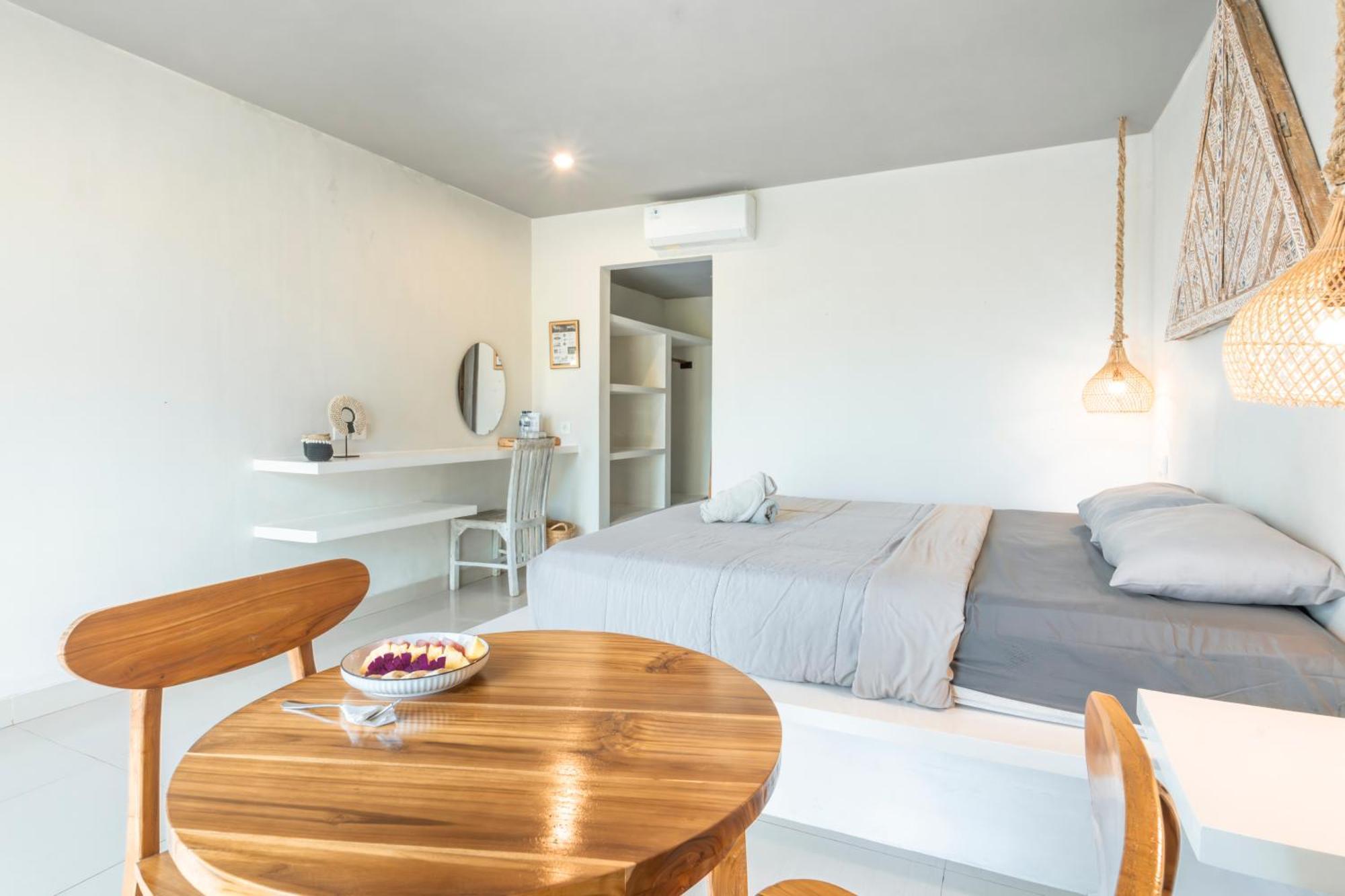 Bagus Ink Surf Camp Hostel Uluwatu  Exterior photo