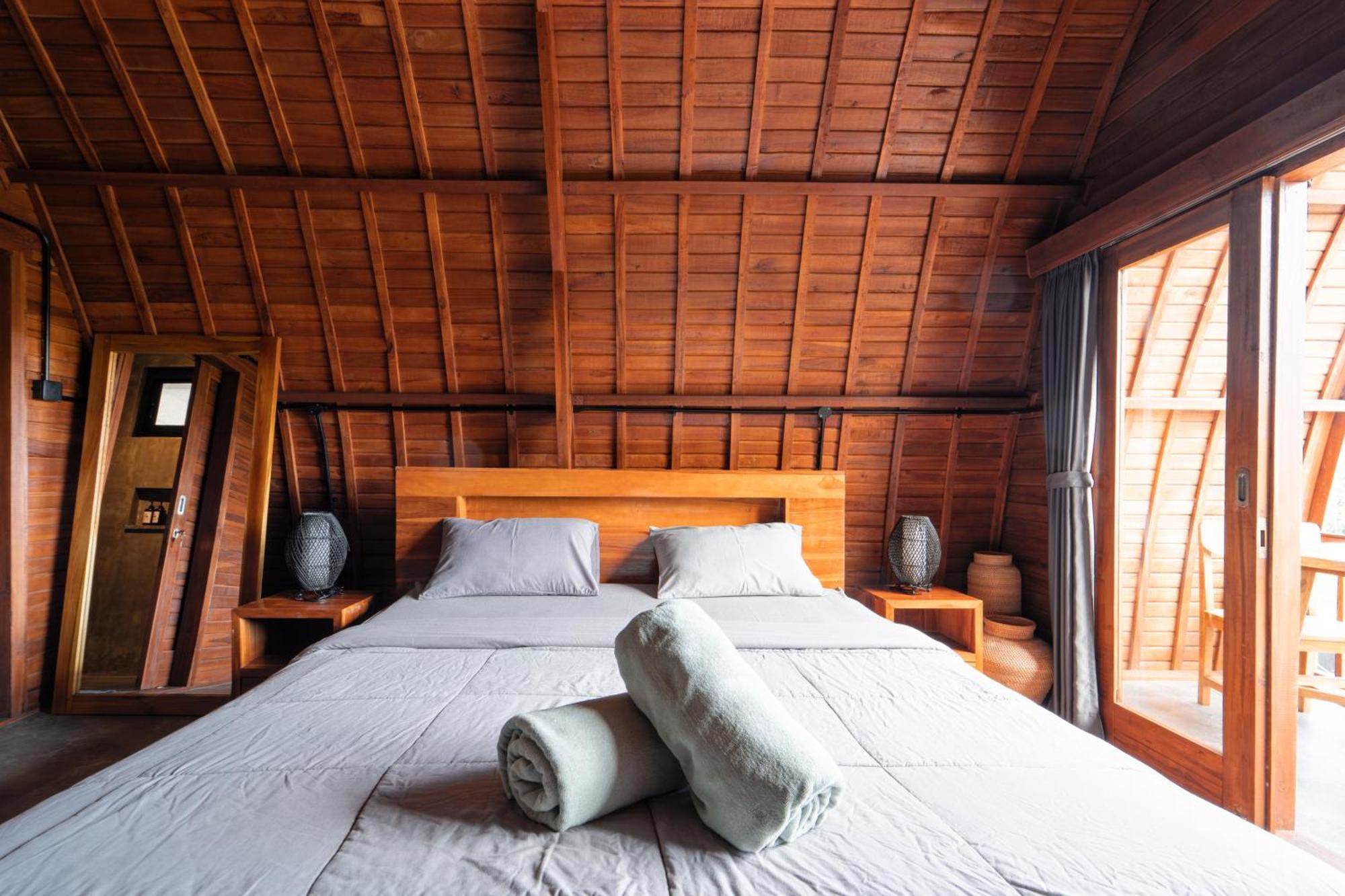 Bagus Ink Surf Camp Hostel Uluwatu  Exterior photo