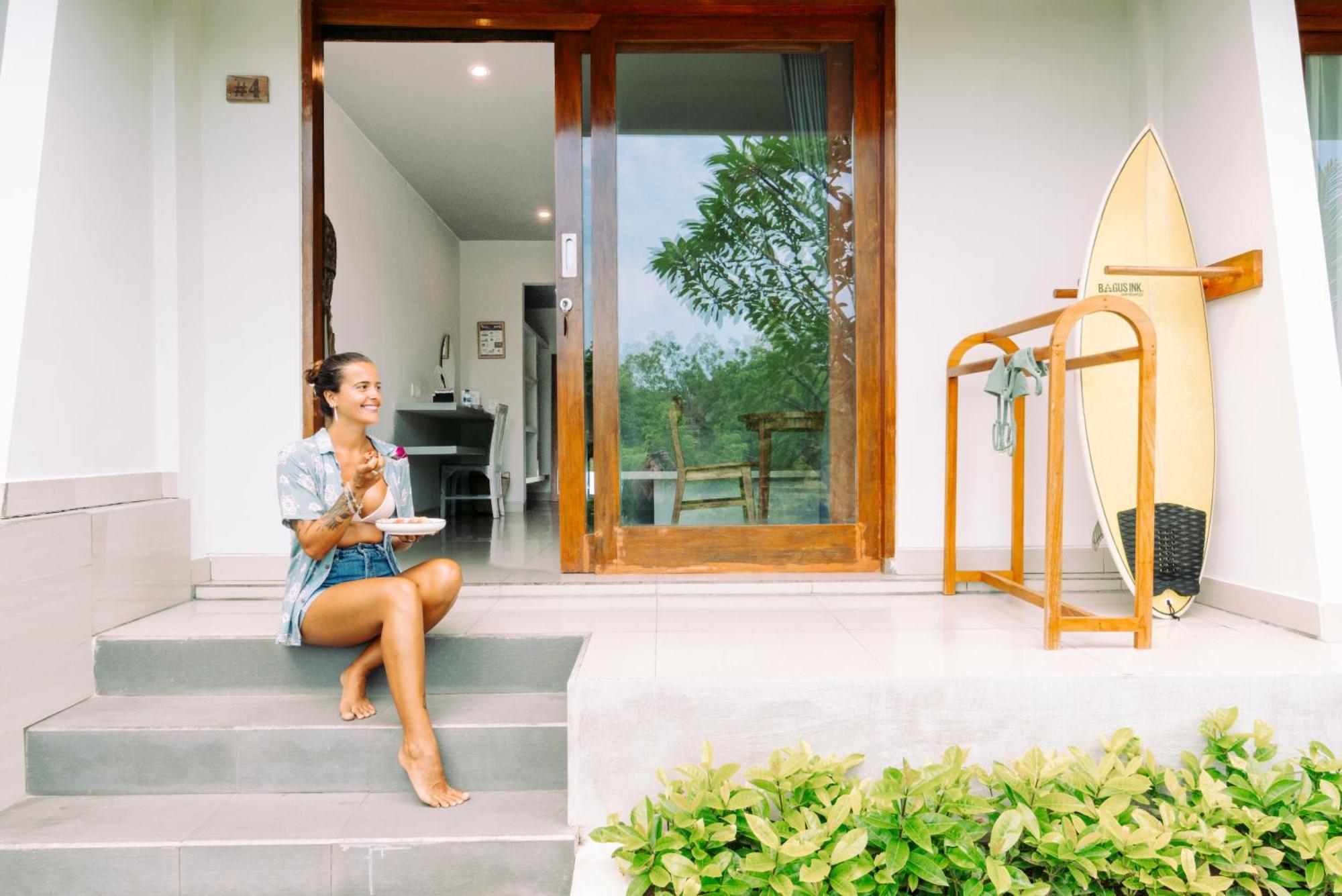 Bagus Ink Surf Camp Hostel Uluwatu  Exterior photo